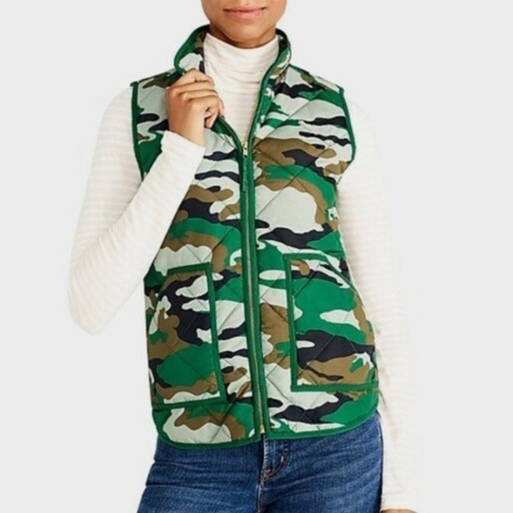 🦋 2/$25 🦋J. Crew Camo Vest